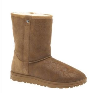 Women’s Abeo Boot in brown paisley